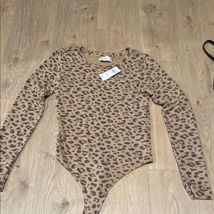 American Eagle Leopard Print Long Sleeve Bodysuit